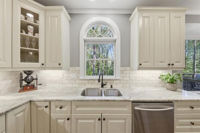 1700 Chattahoochee Run, Suwanee, GA 30024