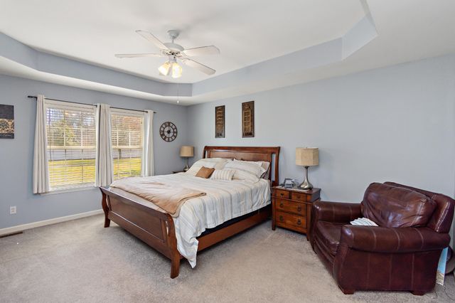 73 Deberry Ct, Manchester, TN 37355