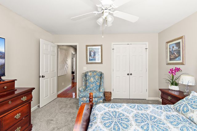 73 Deberry Ct, Manchester, TN 37355