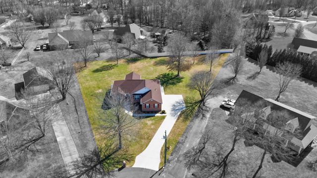 73 Deberry Ct, Manchester, TN 37355