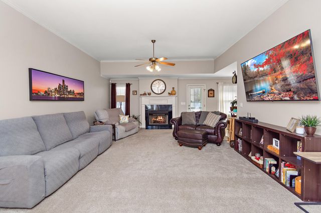 73 Deberry Ct, Manchester, TN 37355