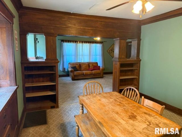 1220 N UNIVERSITY Street, Peoria, IL 61606