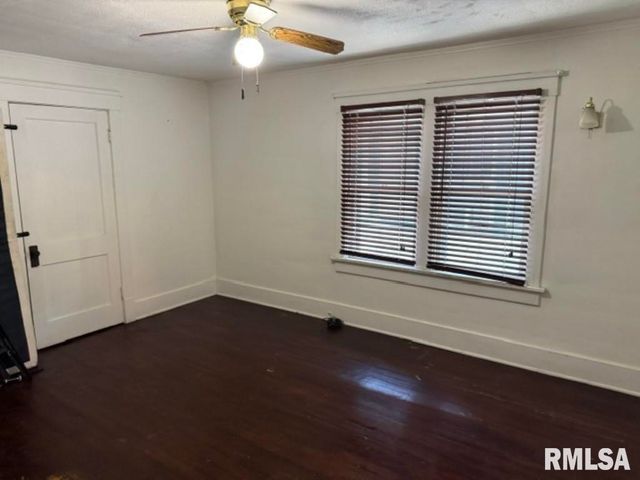 1220 N UNIVERSITY Street, Peoria, IL 61606