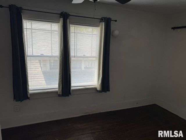 1220 N UNIVERSITY Street, Peoria, IL 61606