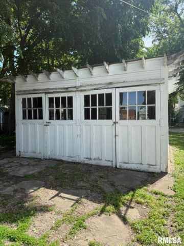 1220 N UNIVERSITY Street, Peoria, IL 61606