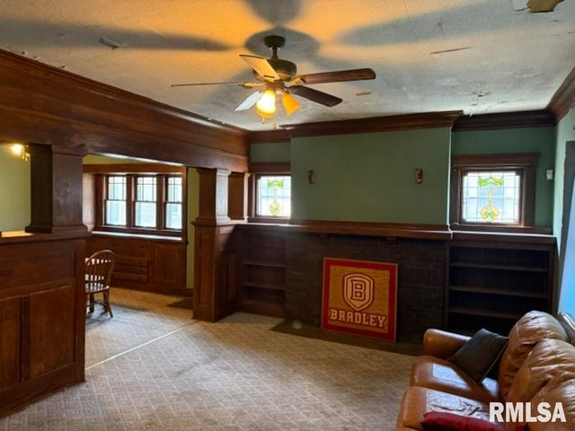 1220 N UNIVERSITY Street, Peoria, IL 61606
