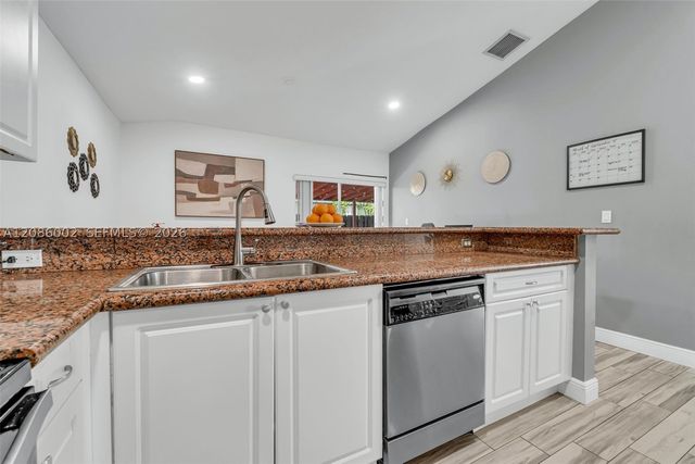 13936 SW 151st Ave, Miami, FL 33196
