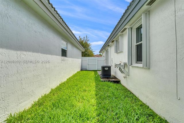 13936 SW 151st Ave, Miami, FL 33196