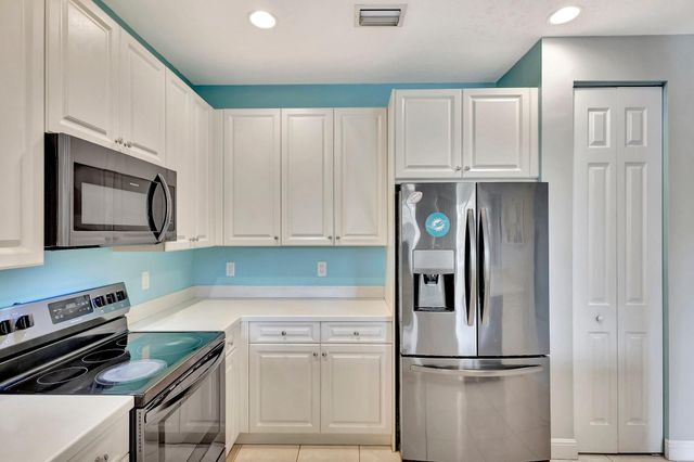 115 Bella Vita Drive 115, Royal Palm Beach, FL 33411