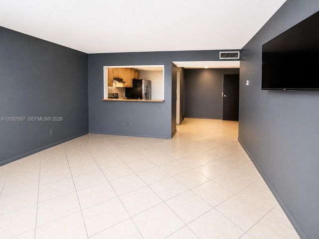 4848 NW 24th Court 436, Lauderdale Lakes, FL 33313