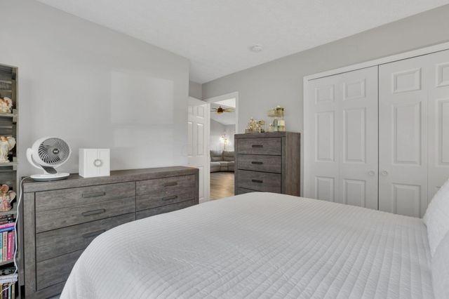240 Pruden Drive, Pickerington, OH 43147