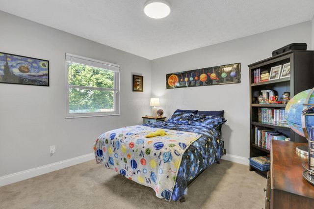 240 Pruden Drive, Pickerington, OH 43147