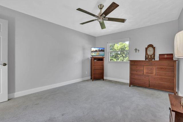 240 Pruden Drive, Pickerington, OH 43147