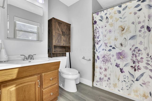 240 Pruden Drive, Pickerington, OH 43147