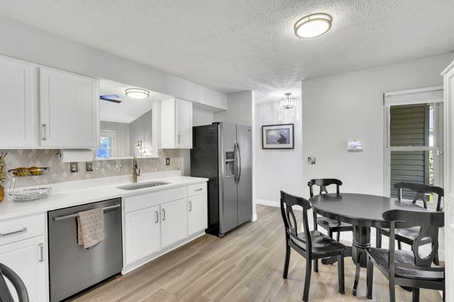 240 Pruden Drive, Pickerington, OH 43147