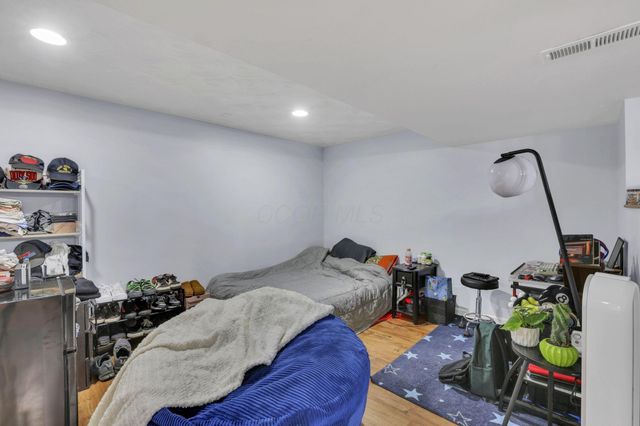 240 Pruden Drive, Pickerington, OH 43147