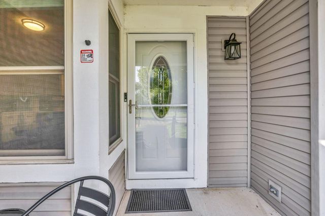 240 Pruden Drive, Pickerington, OH 43147