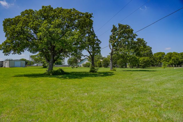 1201 Synterra Estates Loop, Jacksboro, TX 76458