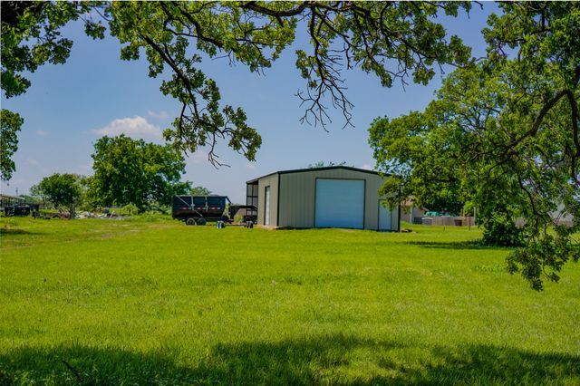 1201 Synterra Estates Loop, Jacksboro, TX 76458
