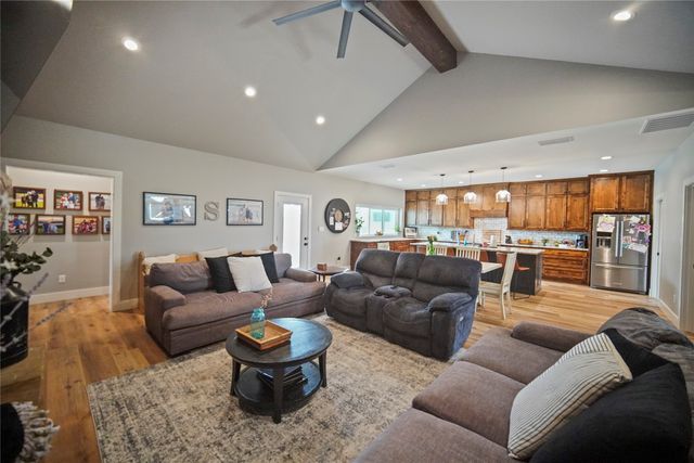 1201 Synterra Estates Loop, Jacksboro, TX 76458