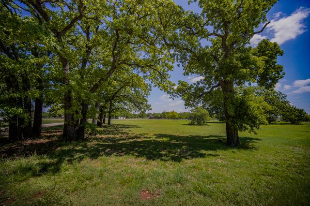 1201 Synterra Estates Loop, Jacksboro, TX 76458