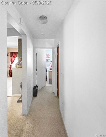 22449 Marine Avenue, Eastpointe, MI 48021