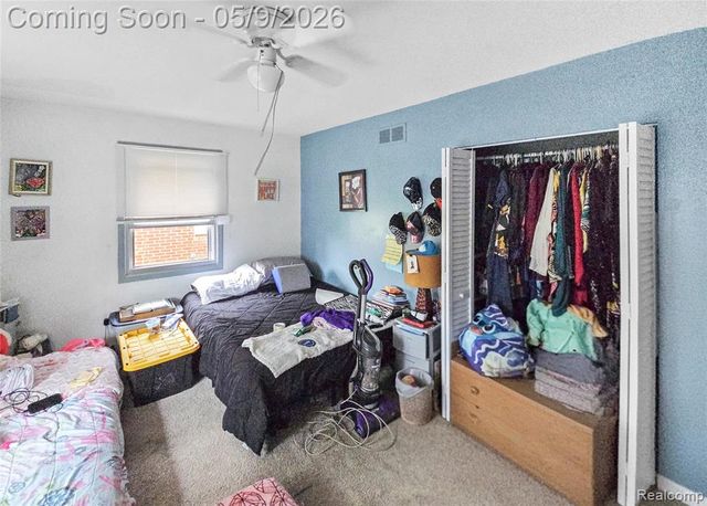 22449 Marine Avenue, Eastpointe, MI 48021