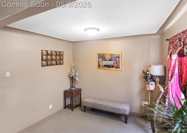 22449 Marine Avenue, Eastpointe, MI 48021