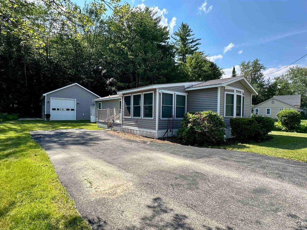56 Quint Street, Conway, NH 03818