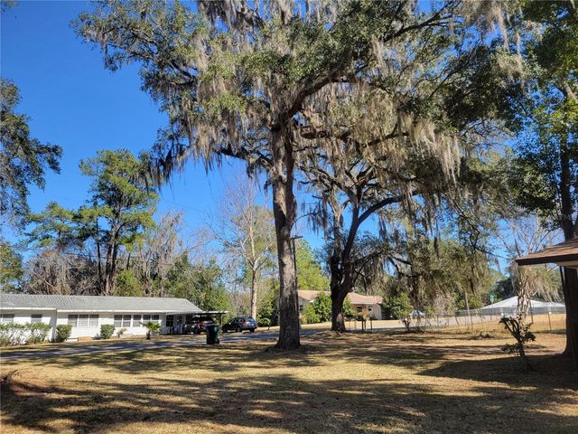 1408 NE 15TH PLACE, Ocala, FL 34470