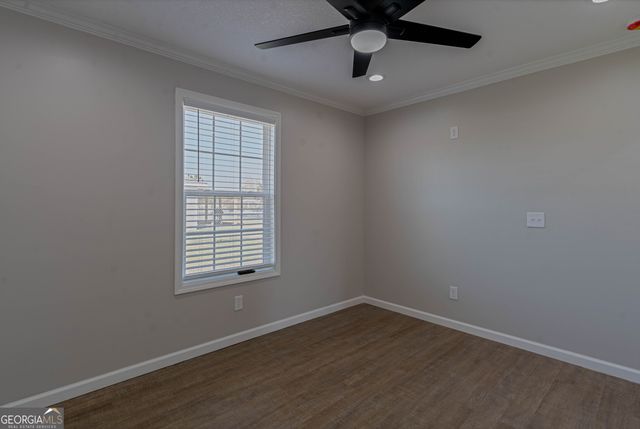 227 Twinn Lakes Drive, Baxley, GA 31513