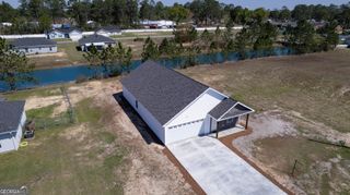 227 Twinn Lakes Drive, Baxley, GA 31513