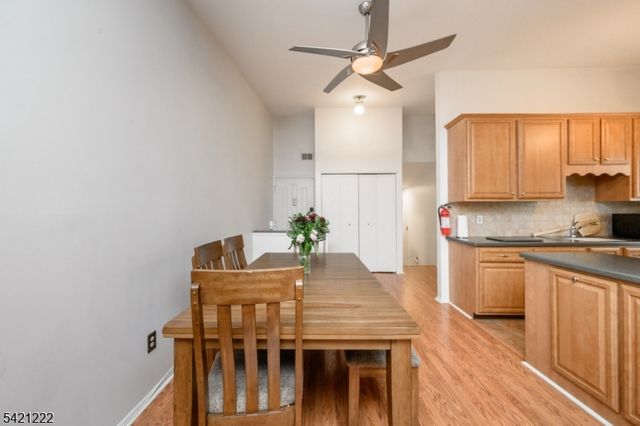 1614 Spruce Hills Dr, Glen Gardner Boro, NJ 08826