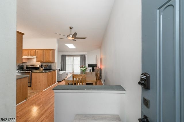 1614 Spruce Hills Dr, Glen Gardner Boro, NJ 08826