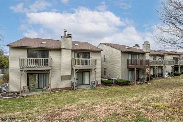 1614 Spruce Hills Dr, Glen Gardner Boro, NJ 08826