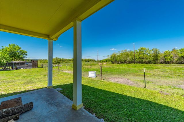 5383 Wilson Avenue, Alvin, TX 77511