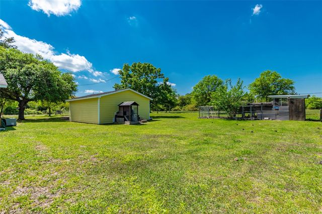 5383 Wilson Avenue, Alvin, TX 77511