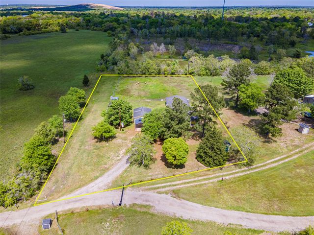 5383 Wilson Avenue, Alvin, TX 77511