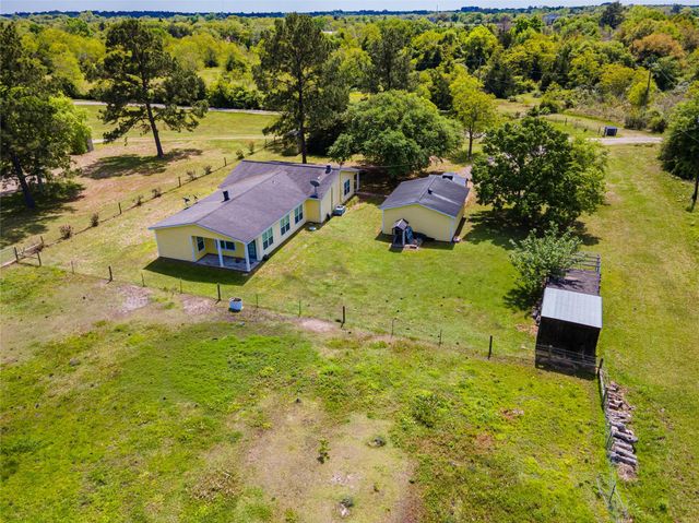 5383 Wilson Avenue, Alvin, TX 77511