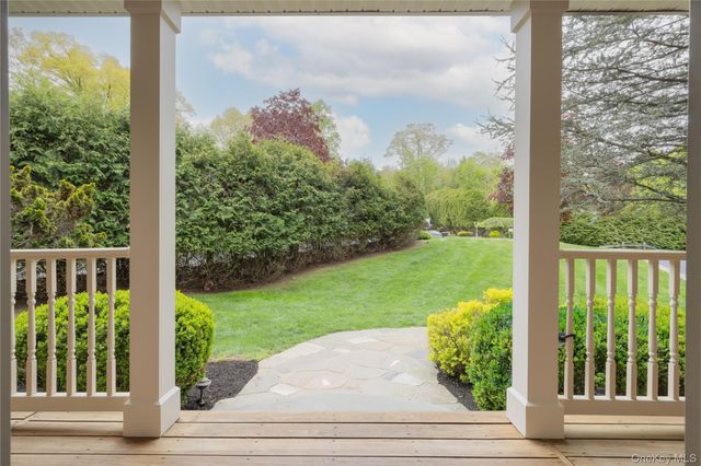 1 Alexa Court, Pearl River, NY 10965