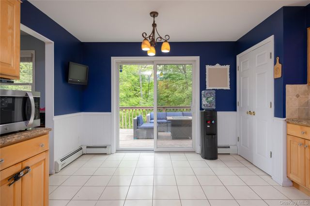 1 Alexa Court, Pearl River, NY 10965