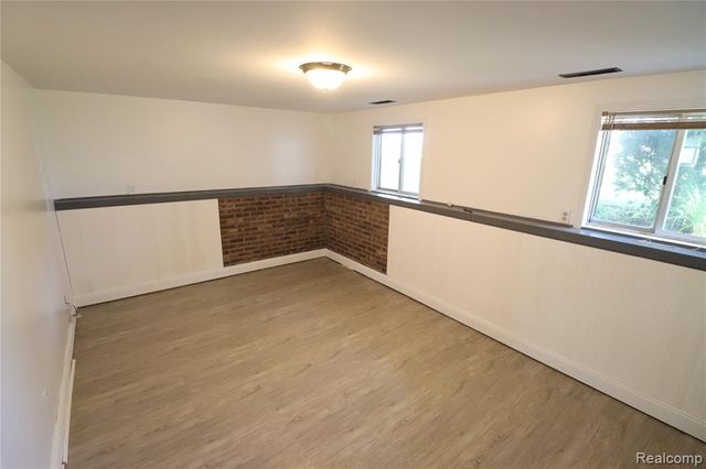 9360 Gale Road, Goodrich, MI 48438