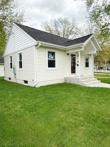 2407 Warren Street, Davenport, IA 52804