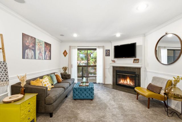 12015 Alta Carmel Ct 302, San Diego, CA 92128