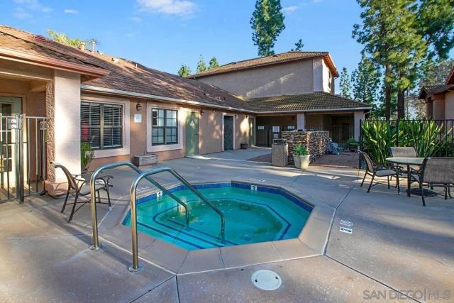 12015 Alta Carmel Ct 302, San Diego, CA 92128