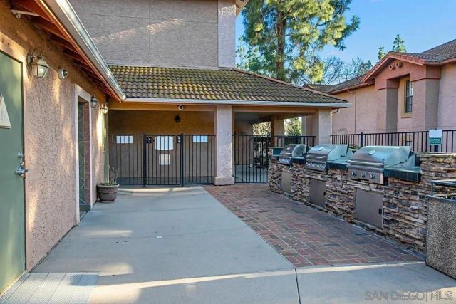 12015 Alta Carmel Ct 302, San Diego, CA 92128