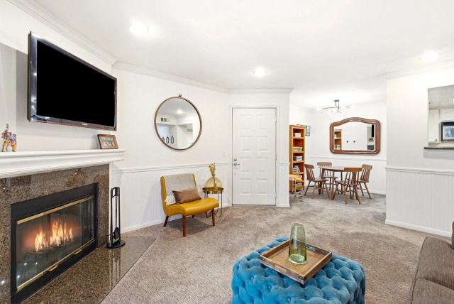 12015 Alta Carmel Ct 302, San Diego, CA 92128
