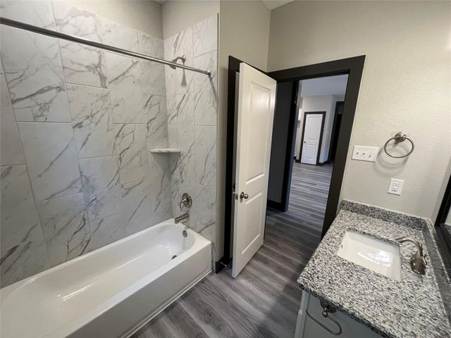 111 Heatherbrook, Somerville, TX 77879