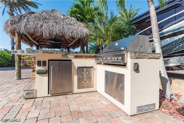 5216 Pineland Daisy TRL, Fort Myers, FL 33905