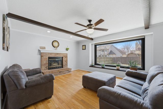 127 S Springwood, Derby, KS 67037